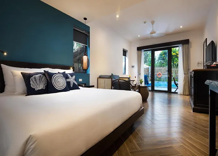The Blue Alcove Hotel
